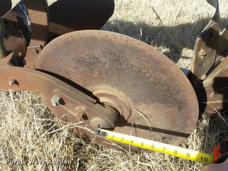 image for item DB4673 John Deere A2800 six bottom plow