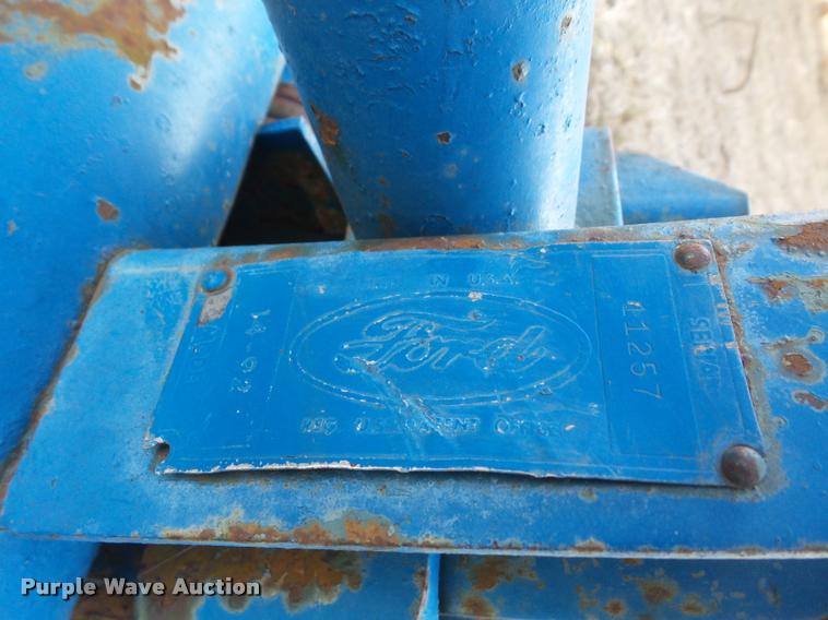 image for item DC9035 Ford 501 sickle mower