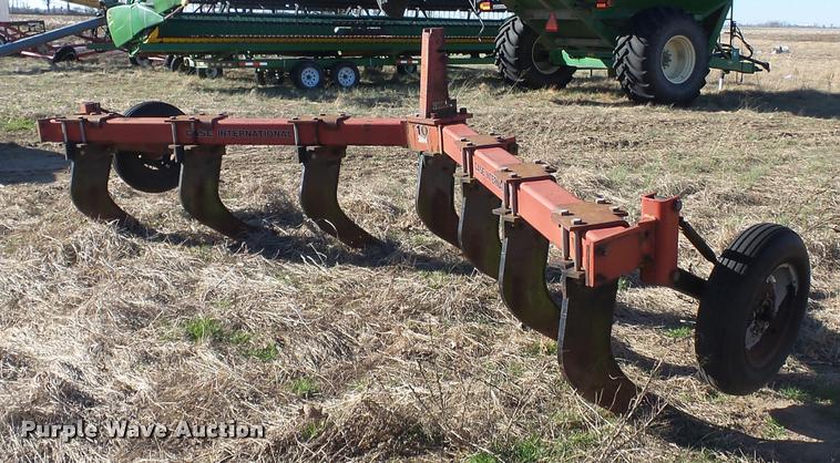 image for item K3340 Case IH 10SUBSO V-ripper