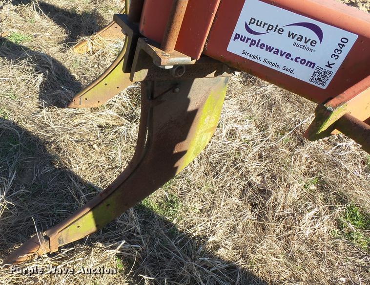 image for item K3340 Case IH 10SUBSO V-ripper