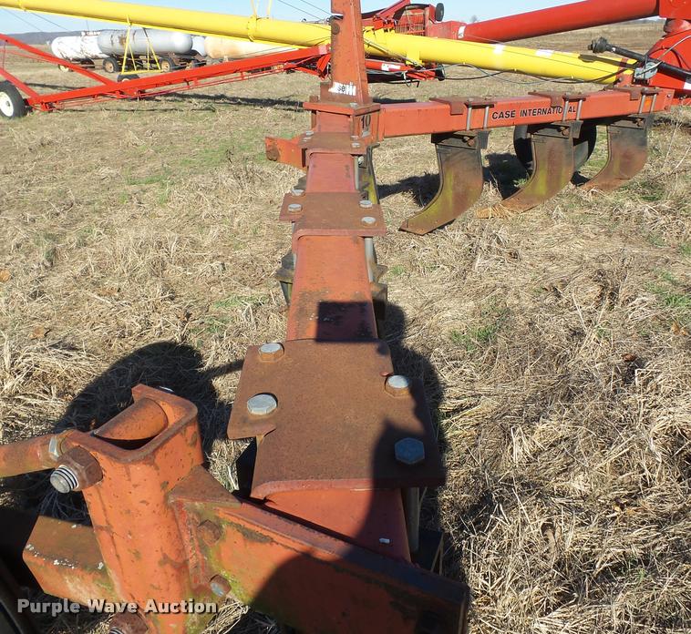 image for item K3340 Case IH 10SUBSO V-ripper