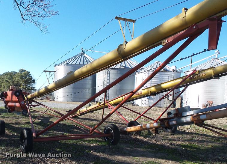 image for item K3341 Westfield MK100-61 grain auger