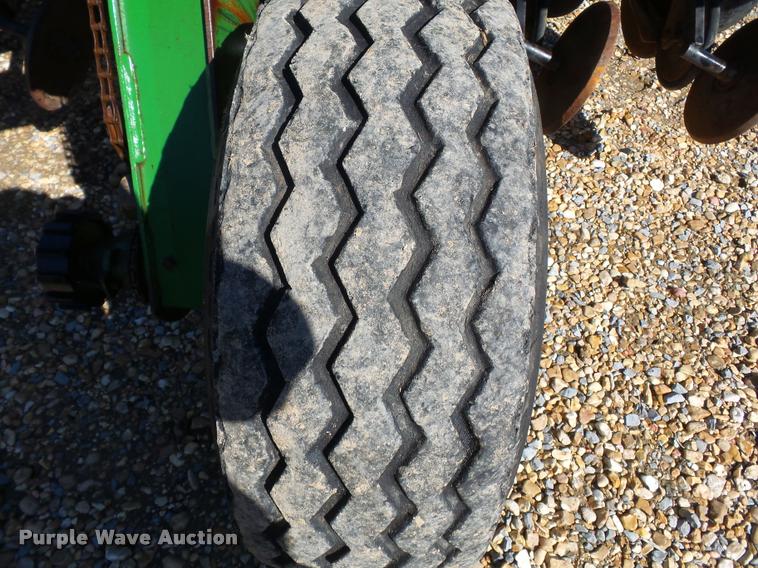 image for item K3349 (2) John Deere 750 grain drills