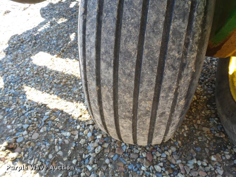 image for item K3349 (2) John Deere 750 grain drills