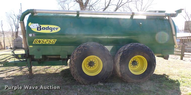 image for item K3351 Badger BN5250S honey wagon