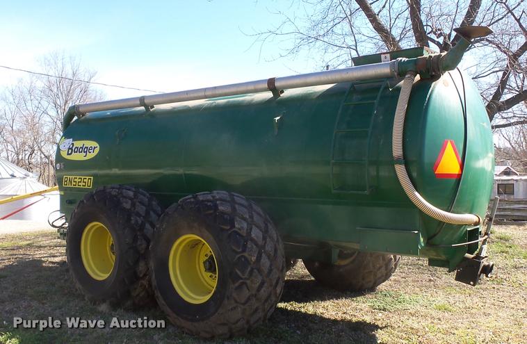 image for item K3351 Badger BN5250S honey wagon