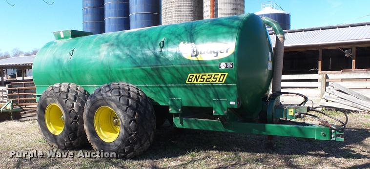 image for item K3351 Badger BN5250S honey wagon