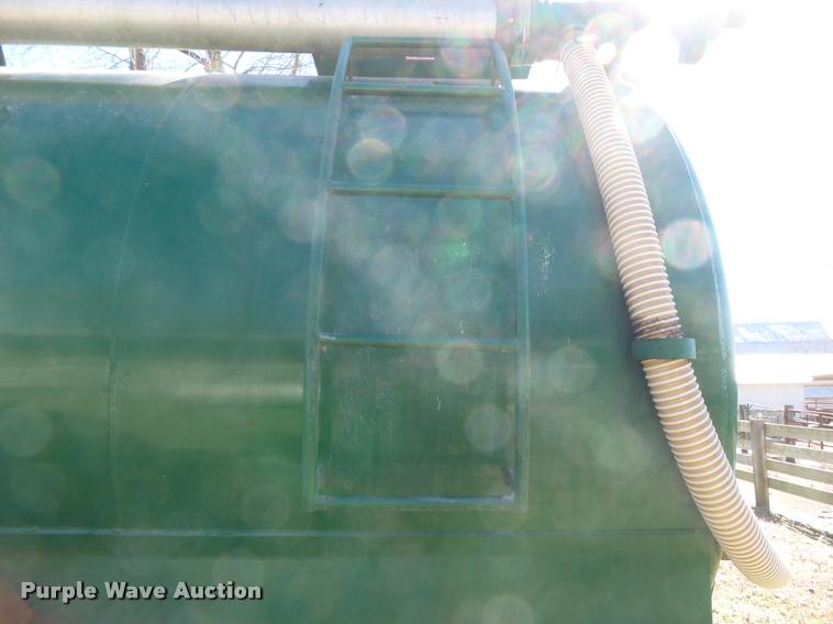 image for item K3351 Badger BN5250S honey wagon