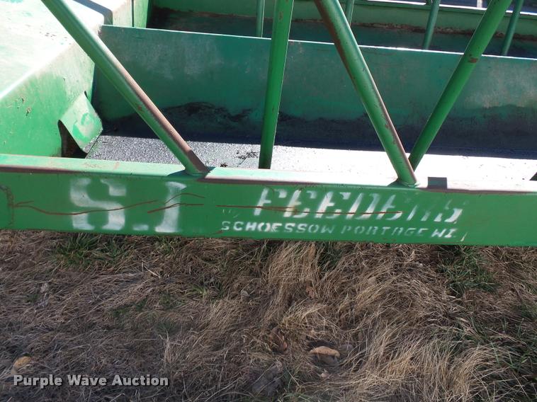 image for item K3352 Schoessow AF24 round bale feeder