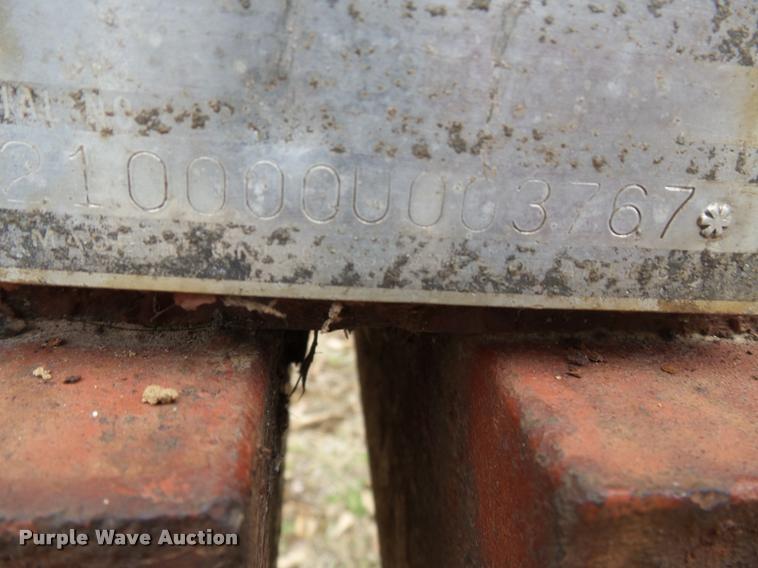 image for item K3358 International 10 ripper