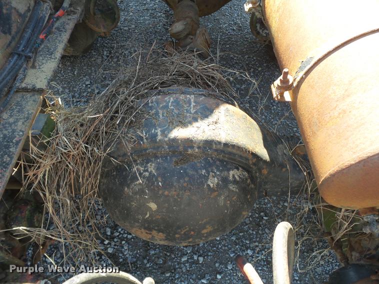 image for item K3368 1986 Freightliner semi truck