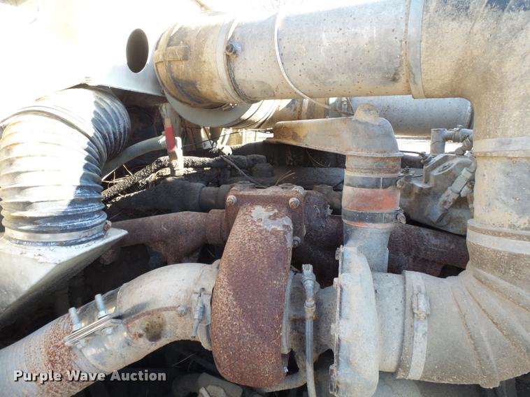 image for item K3368 1986 Freightliner semi truck