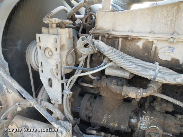 image for item K3368 1986 Freightliner semi truck