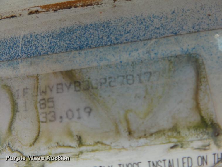 image for item K3368 1986 Freightliner semi truck