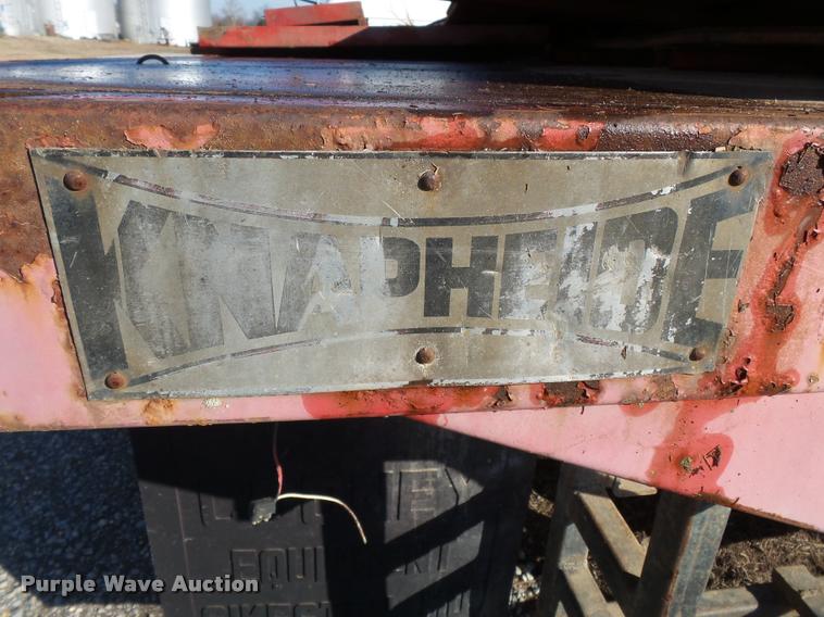 image for item K3369 1977 International 1700 grain truck