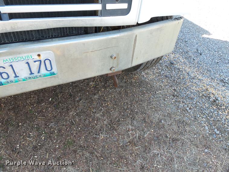 image for item K3369 1977 International 1700 grain truck