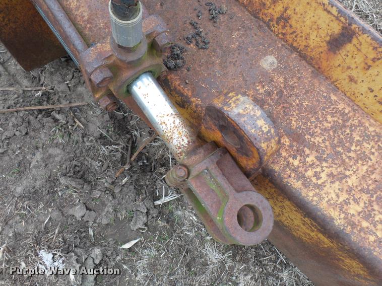 image for item K3372 Rhino 1400 box blade