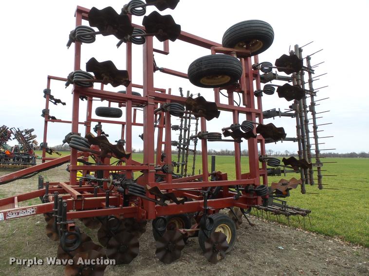 image for item K3382 Salford 550 vertical tillage