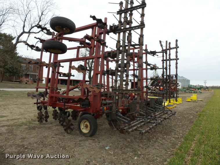 image for item K3382 Salford 550 vertical tillage