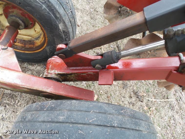 image for item K3382 Salford 550 vertical tillage