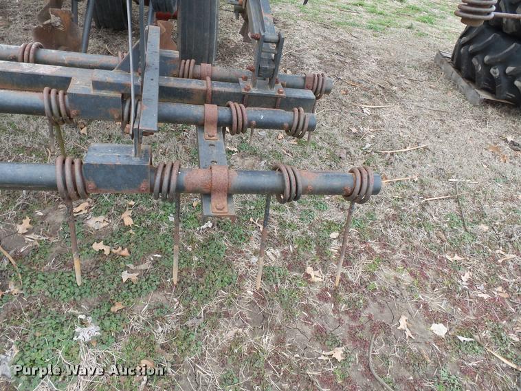 image for item K3382 Salford 550 vertical tillage