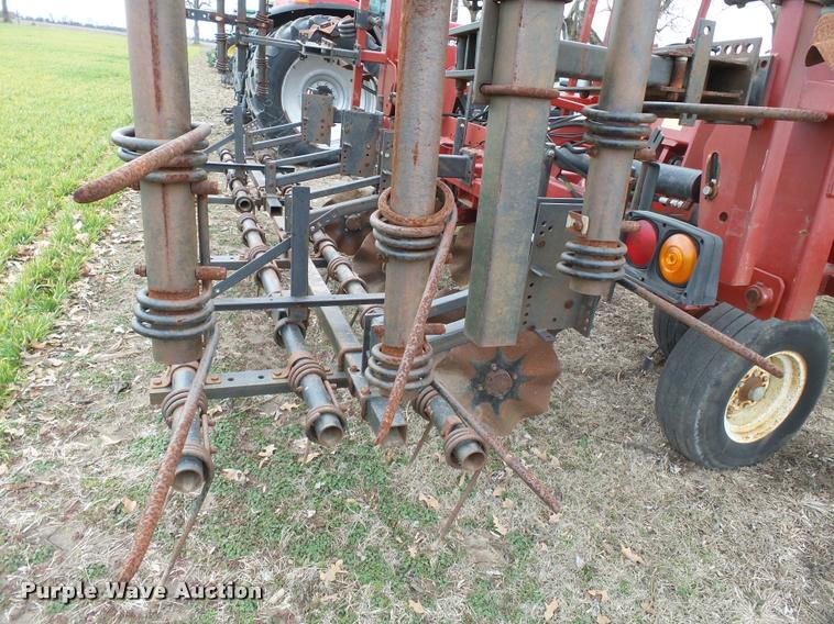 image for item K3382 Salford 550 vertical tillage