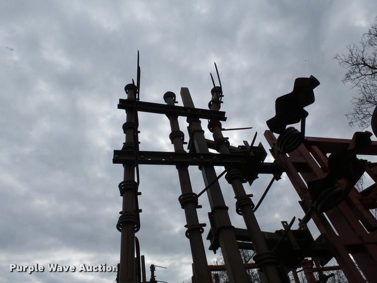 image for item K3382 Salford 550 vertical tillage