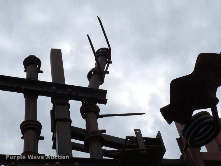 image for item K3382 Salford 550 vertical tillage