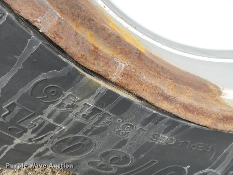 image for item K3383 2005 Case IH MX255 MFWD tractor