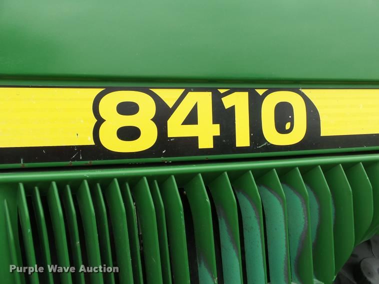 image for item K3385 2001 John Deere 8410 MFWD tractor