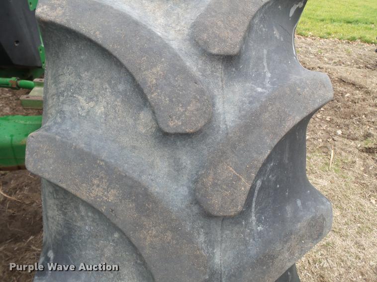 image for item K3385 2001 John Deere 8410 MFWD tractor