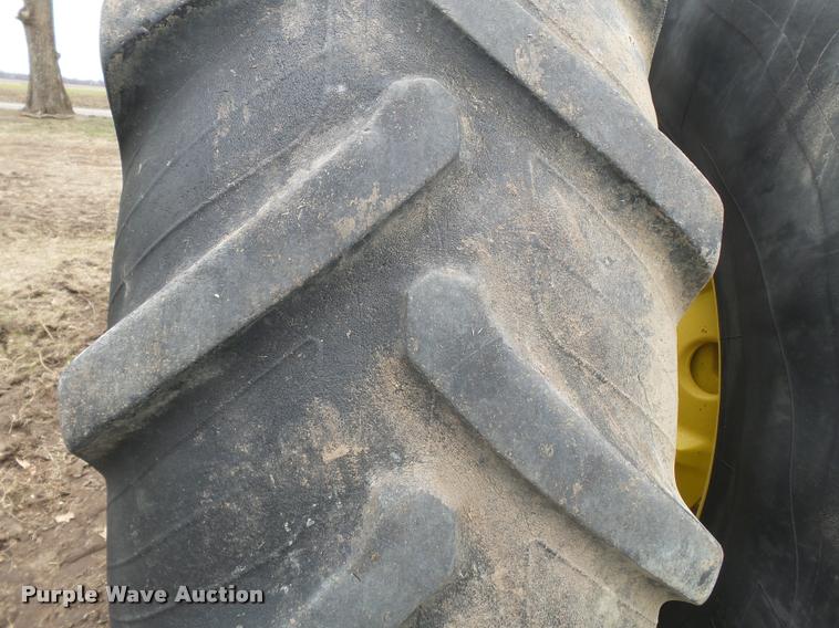 image for item K3385 2001 John Deere 8410 MFWD tractor