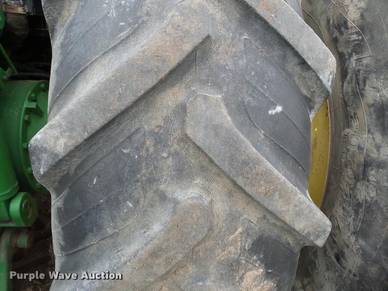 image for item K3385 2001 John Deere 8410 MFWD tractor