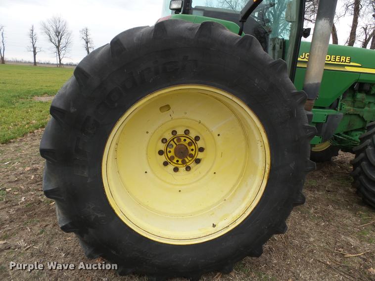 image for item K3385 2001 John Deere 8410 MFWD tractor