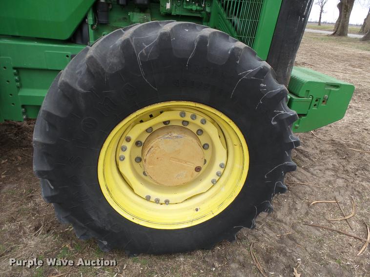 image for item K3385 2001 John Deere 8410 MFWD tractor