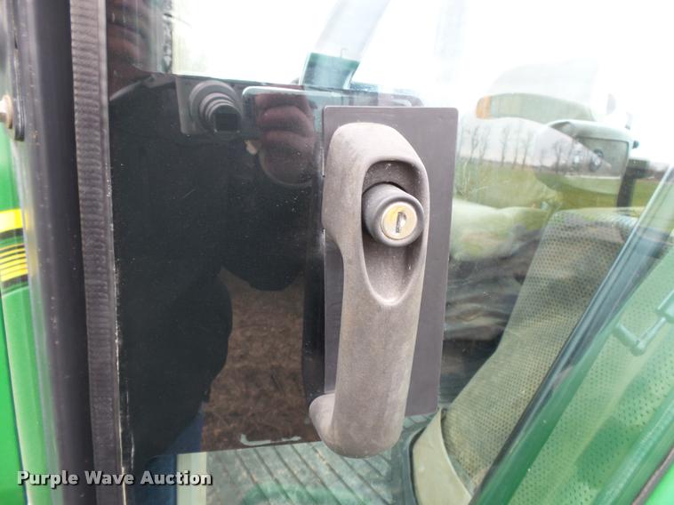 image for item K3385 2001 John Deere 8410 MFWD tractor