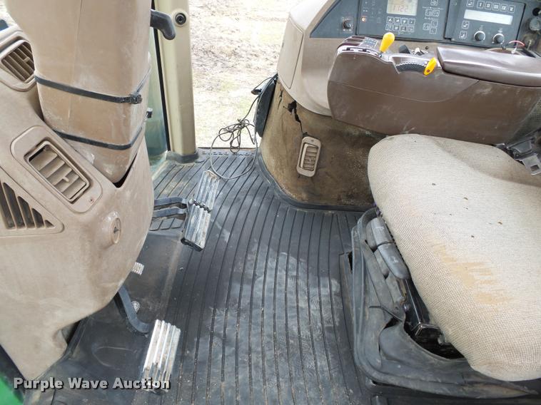 image for item K3385 2001 John Deere 8410 MFWD tractor