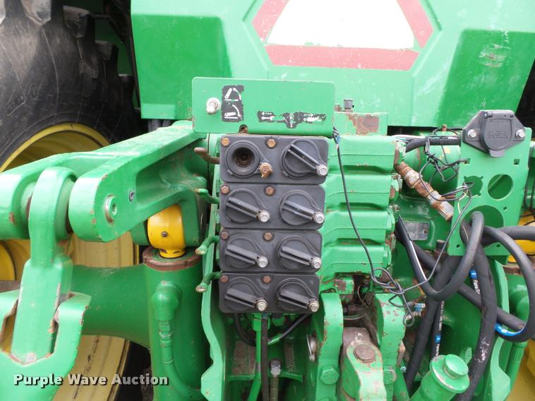 image for item K3386 2001 John Deere 8410 MFWD tractor