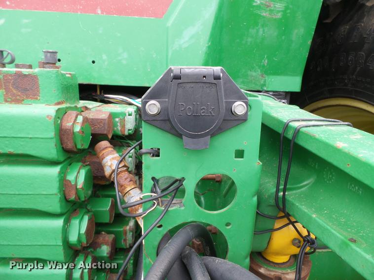 image for item K3386 2001 John Deere 8410 MFWD tractor