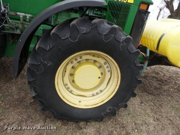 image for item K3386 2001 John Deere 8410 MFWD tractor