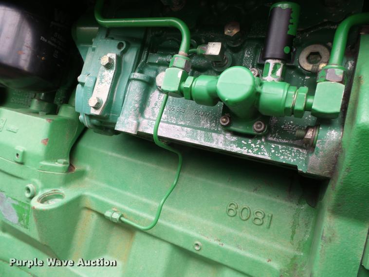 image for item K3386 2001 John Deere 8410 MFWD tractor