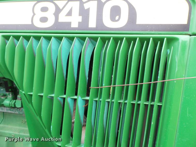 image for item K3386 2001 John Deere 8410 MFWD tractor