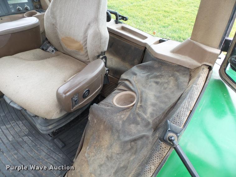 image for item K3386 2001 John Deere 8410 MFWD tractor