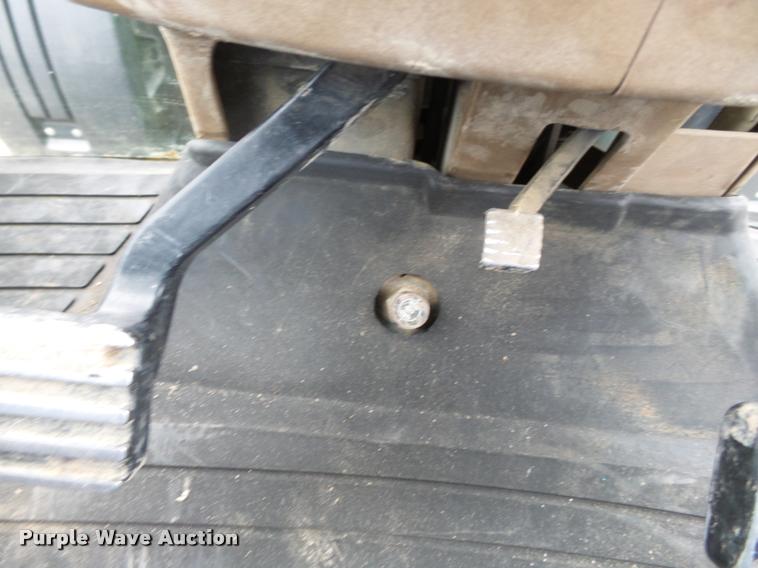 image for item K3386 2001 John Deere 8410 MFWD tractor