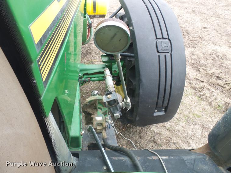image for item K3386 2001 John Deere 8410 MFWD tractor