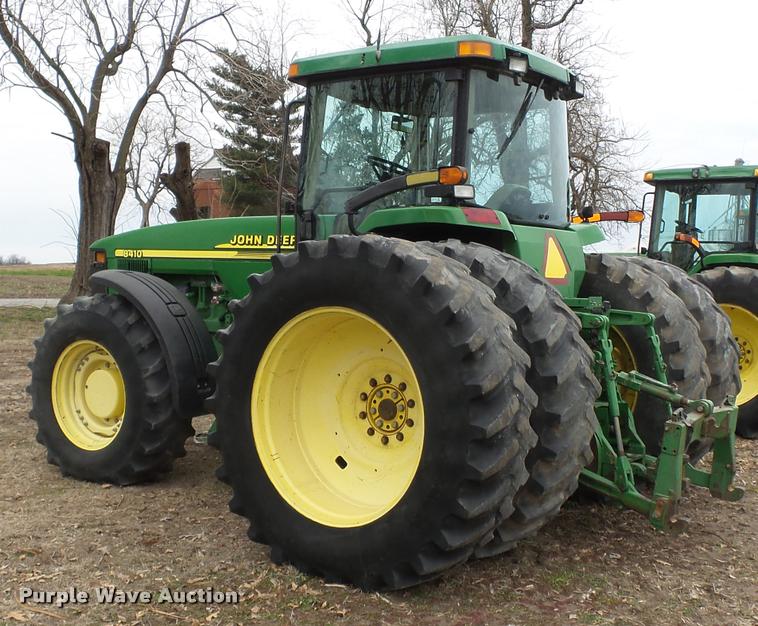 image for item K3387 2001 John Deere 8410 MFWD tractor