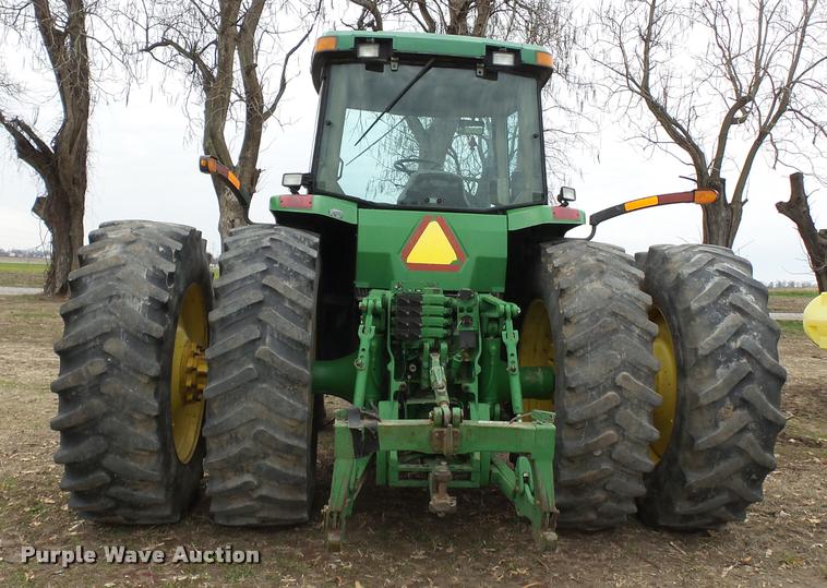 image for item K3387 2001 John Deere 8410 MFWD tractor