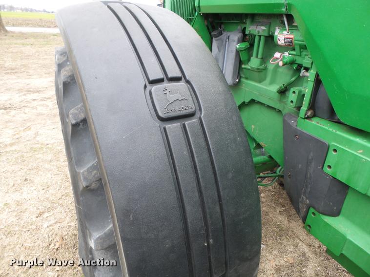 image for item K3387 2001 John Deere 8410 MFWD tractor