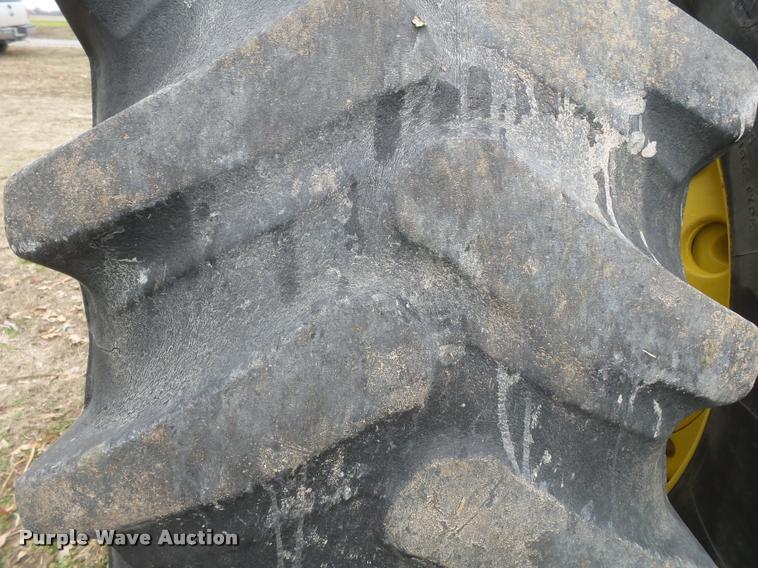 image for item K3387 2001 John Deere 8410 MFWD tractor