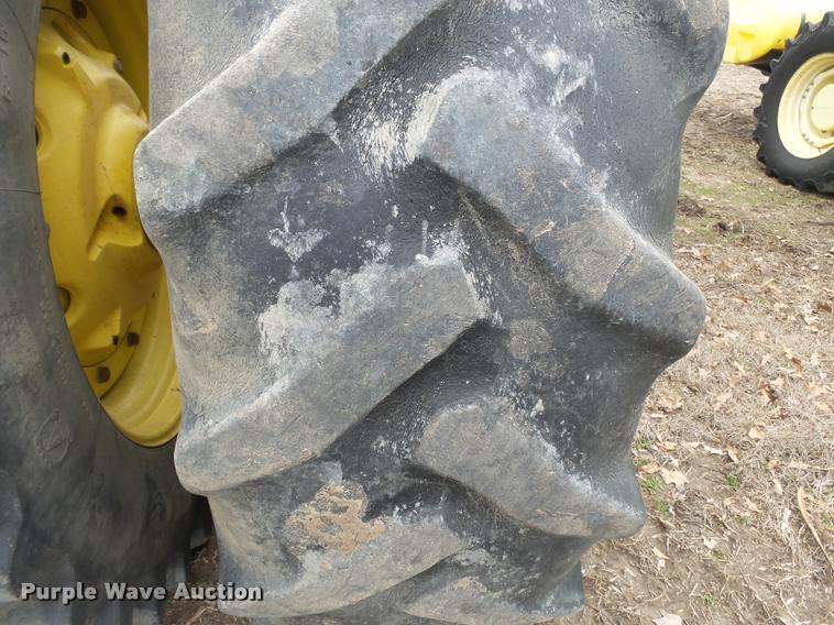 image for item K3387 2001 John Deere 8410 MFWD tractor